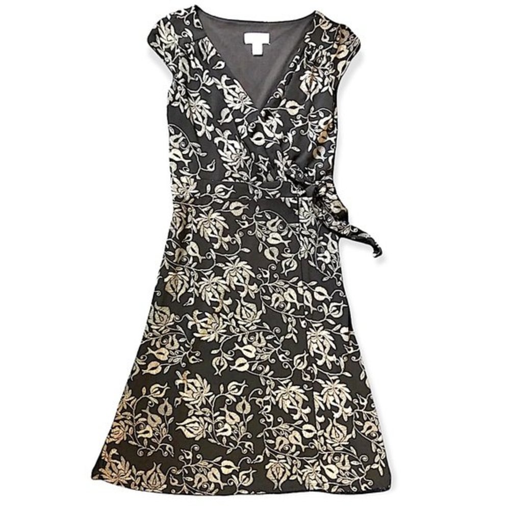 Banana Republic true Wrap Dress  0 Career Knee Length Black/tan Classic v neck